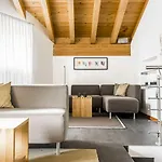 Ari Apartment