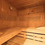 Ari Apartment *