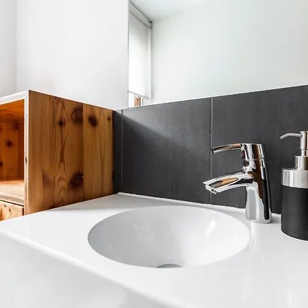 Apartman Ari *