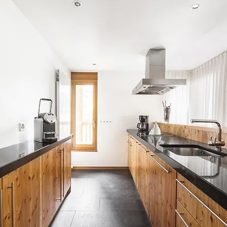 Ari Apartman