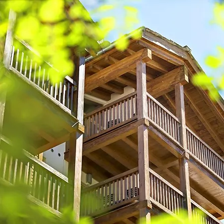 Ari Apartment *