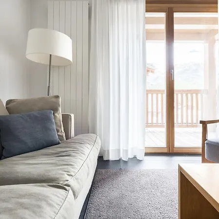 Ari Apartment *