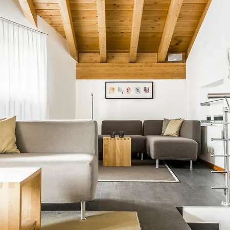 Ari Apartment